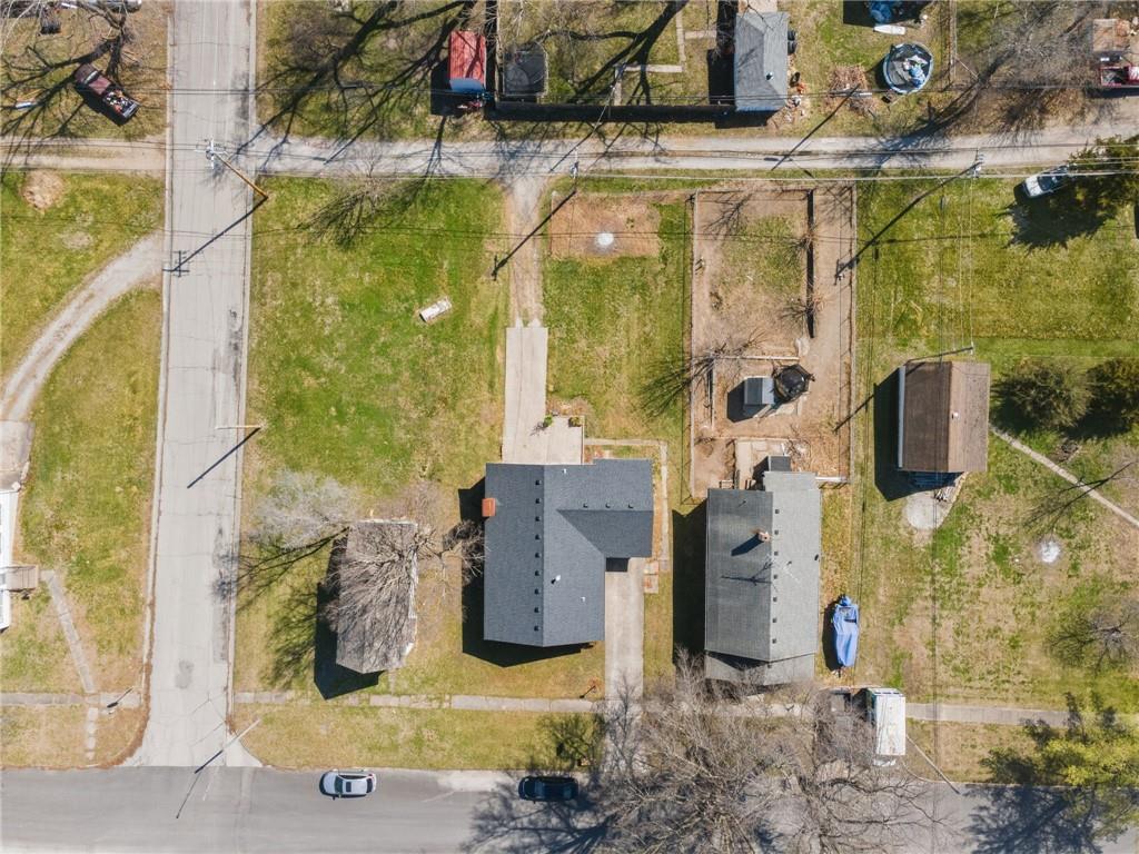 618 North Chestnut Street Cameron, MO 64429 - Photo 2 of 38