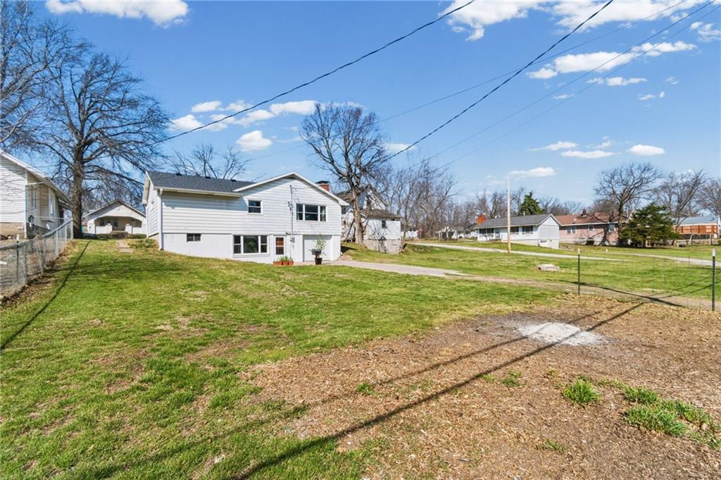 618 North Chestnut Street Cameron, MO 64429 - Photo 26 of 38