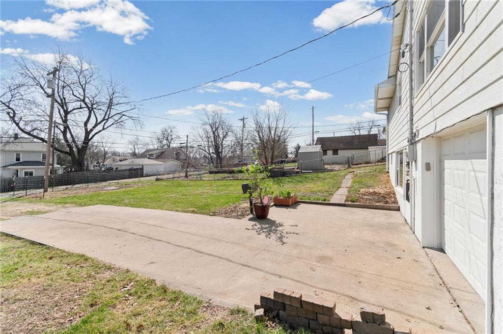 618 North Chestnut Street Cameron, MO 64429 - Photo 29 of 38