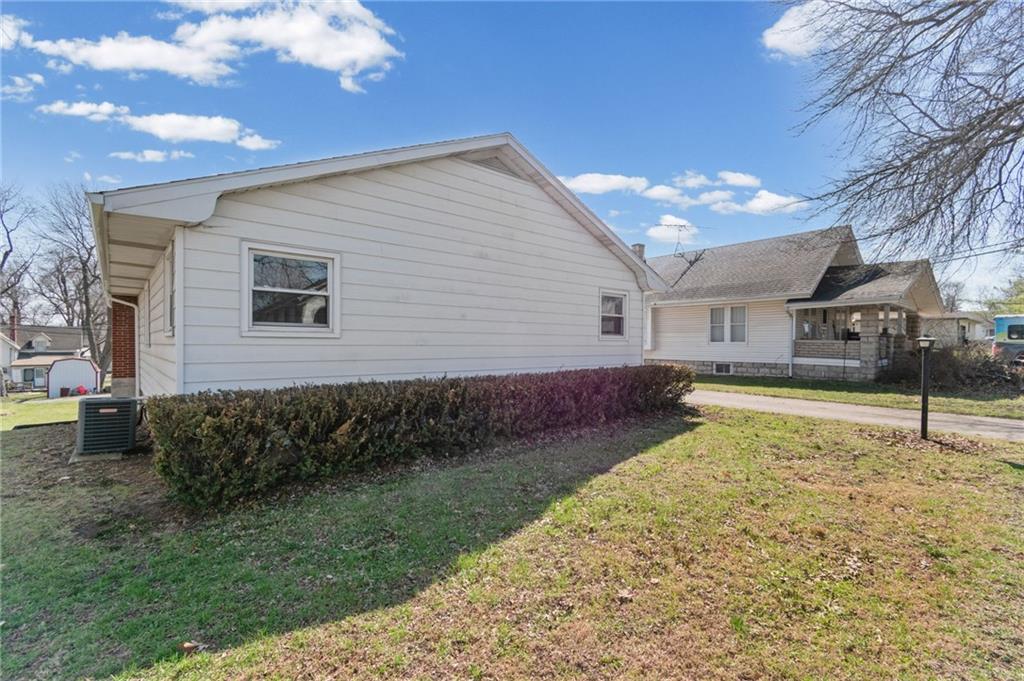 618 North Chestnut Street Cameron, MO 64429 - Photo 30 of 38