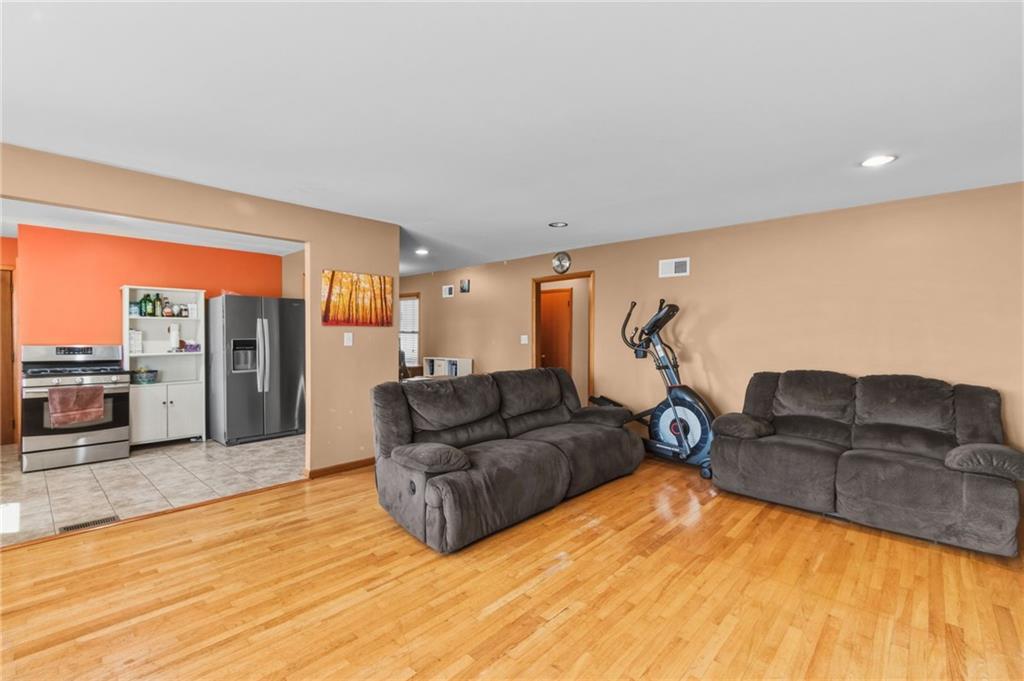 618 North Chestnut Street Cameron, MO 64429 - Photo 7 of 38