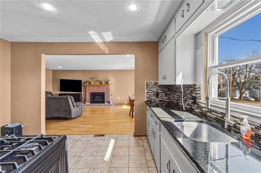 618 North Chestnut Street Cameron, MO 64429 - Photo 10 of 38