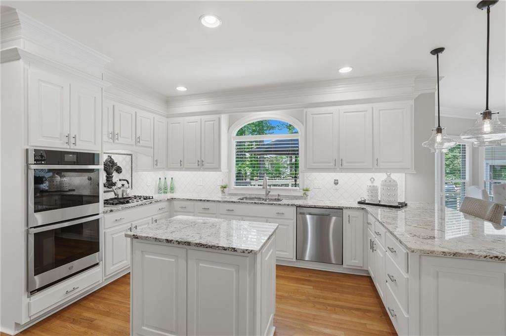 6975 Oakbrook Way Cumming, GA 30040 - Photo 14 of 72