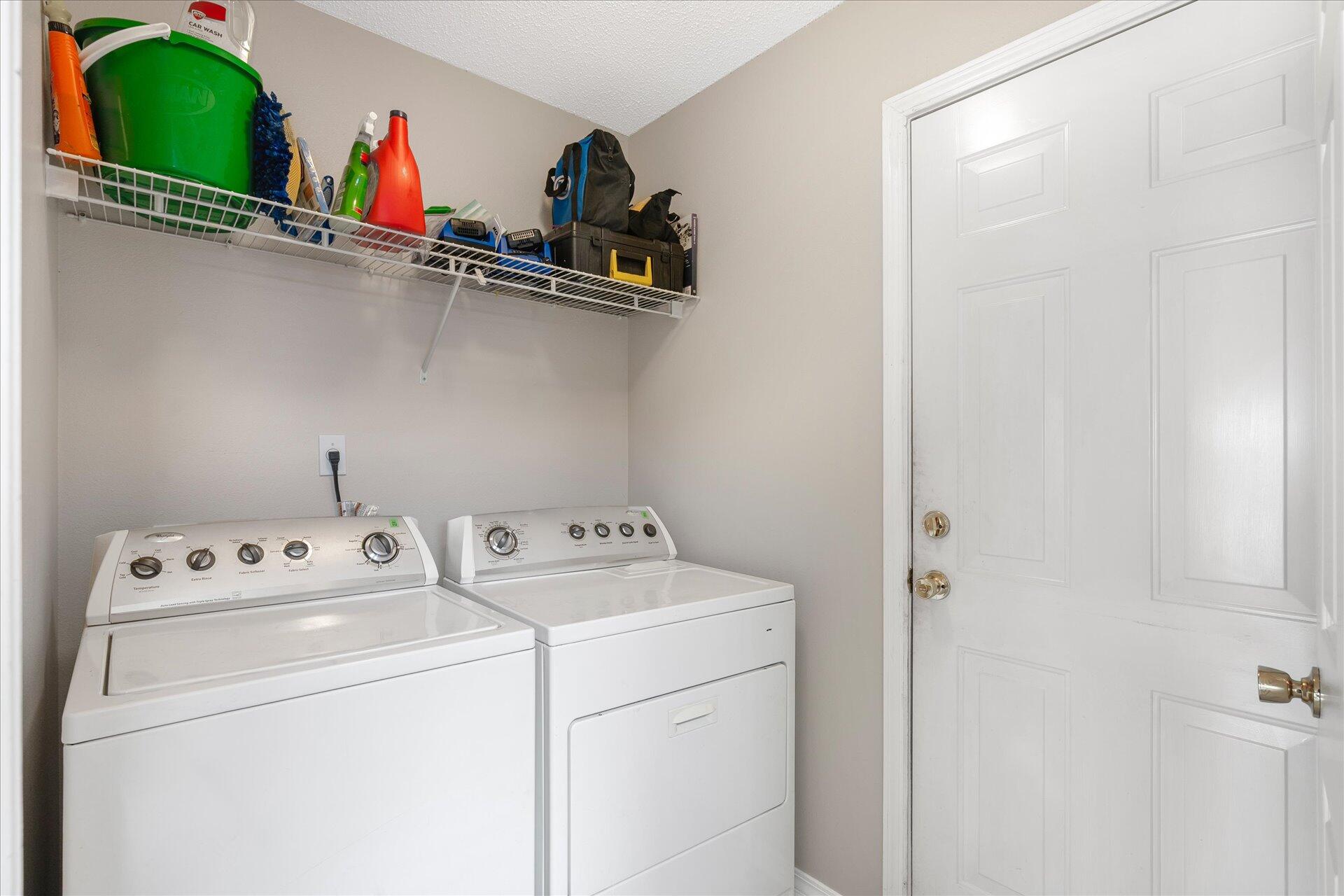 118 Sandstone Trail Crestview, FL 32539 - Photo 21 of 33 a utility room with dryer and washer