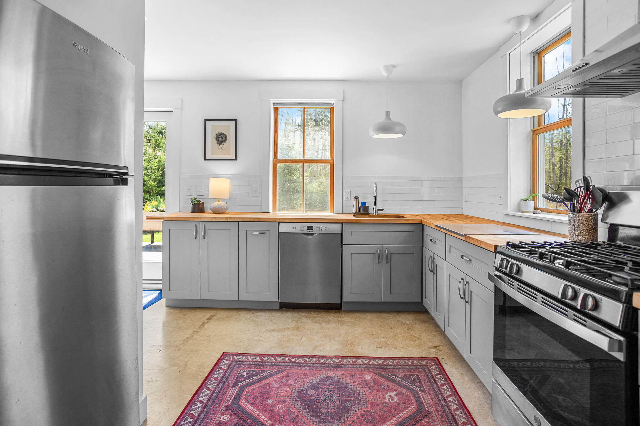 1428 Main Road Islesboro, ME 04848 - Photo 21 of 48 kitchen4