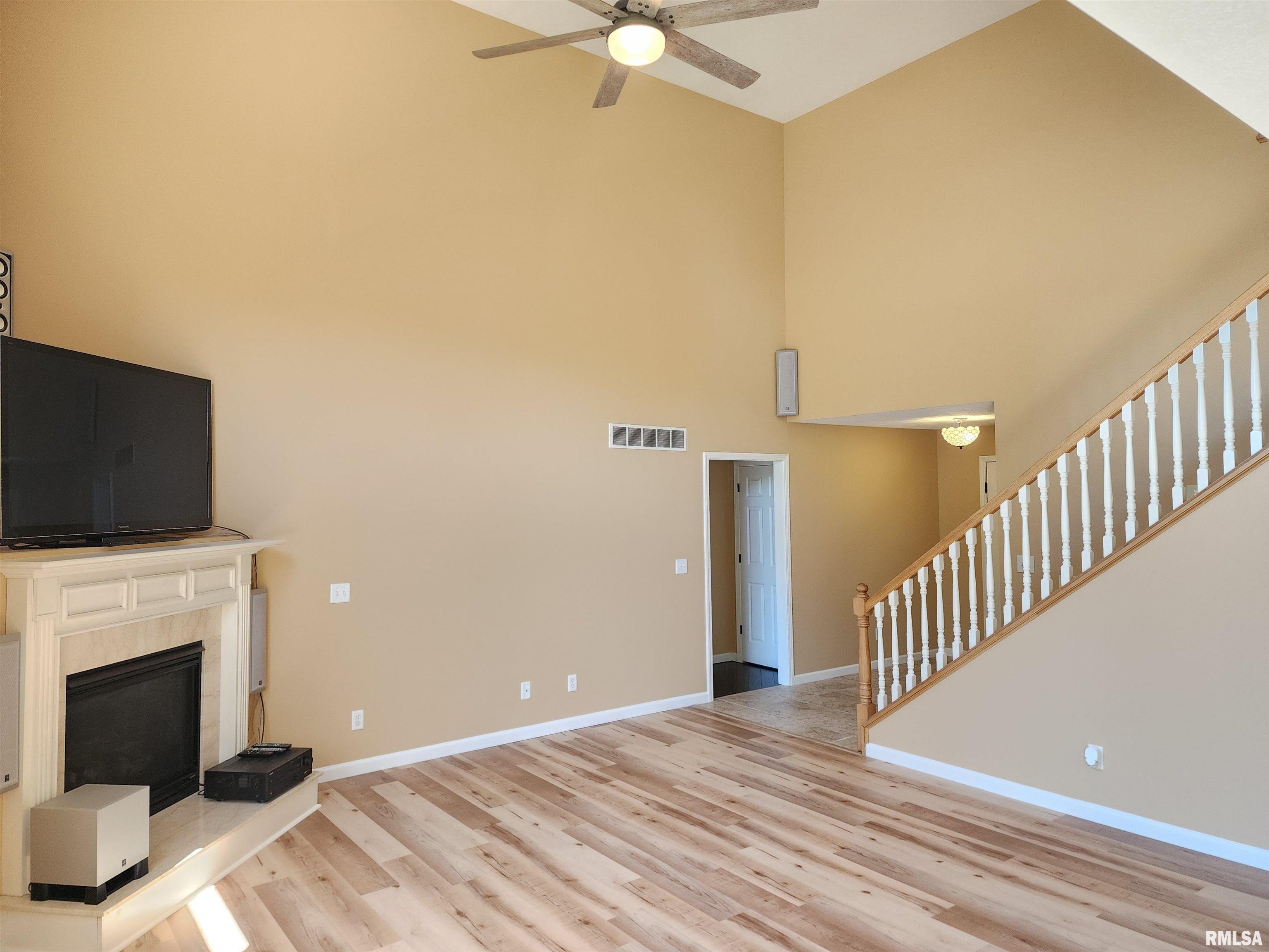 404 Treeline Lane Springfield, IL 62703 - Photo 22 of 58