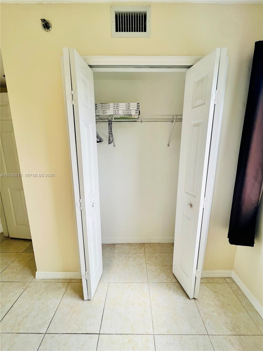 2415 Northwest 16th St Road, Unit 6031 Miami, FL 33125 - Photo 19 of 27