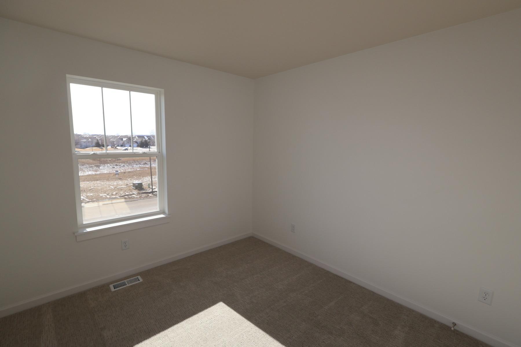 1691 Tyrone Drive Shakopee, MN 55379 - Photo 11 of 17