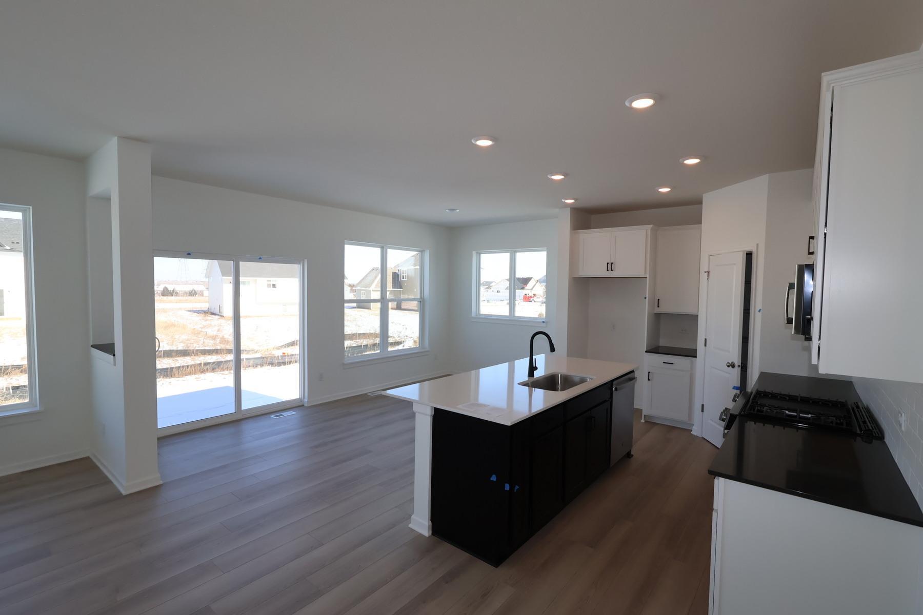 1691 Tyrone Drive Shakopee, MN 55379 - Photo 2 of 17