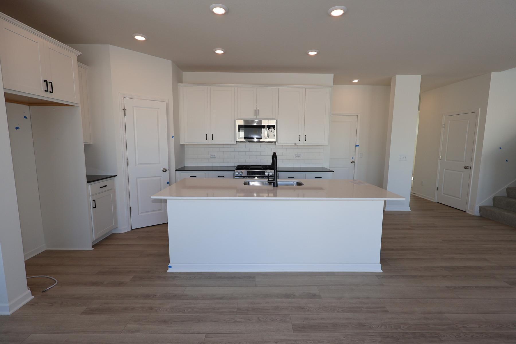 1691 Tyrone Drive Shakopee, MN 55379 - Photo 3 of 17