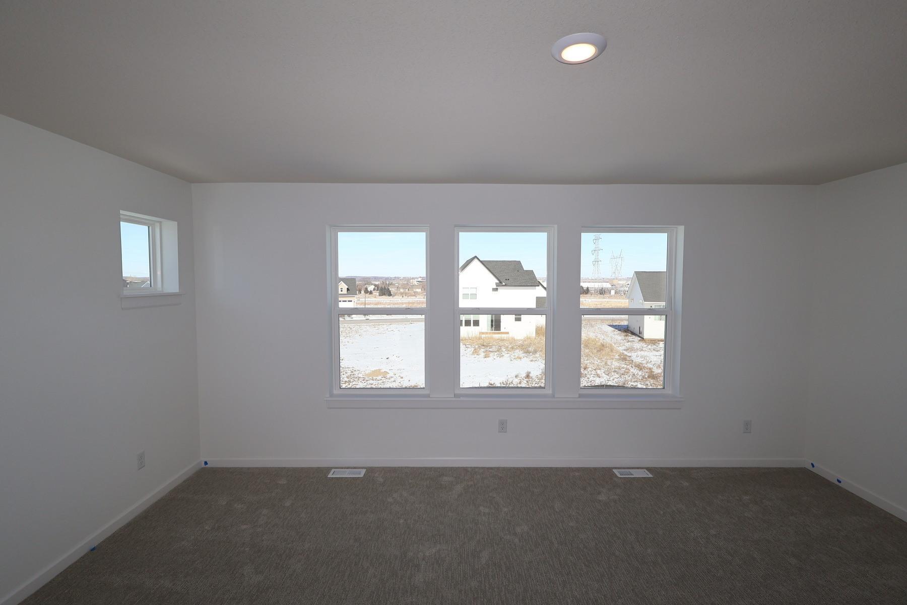 1691 Tyrone Drive Shakopee, MN 55379 - Photo 7 of 17