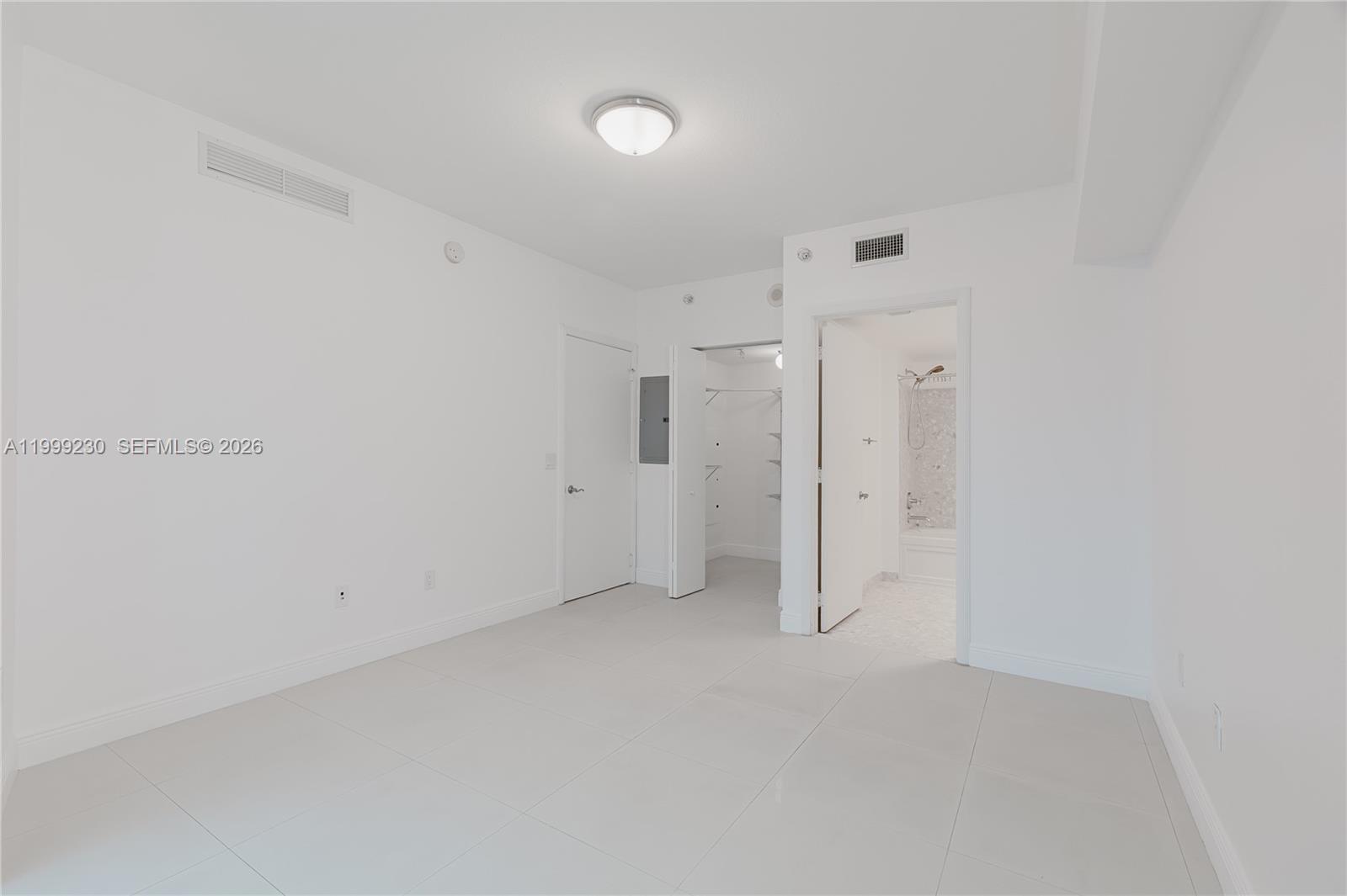 185 Southwest 7th Street, Unit 2007 Miami, FL 33130 - Photo 16 of 23