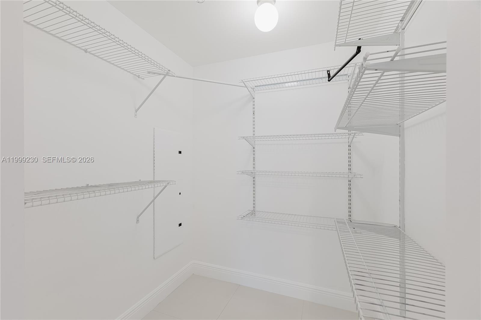 185 Southwest 7th Street, Unit 2007 Miami, FL 33130 - Photo 17 of 23