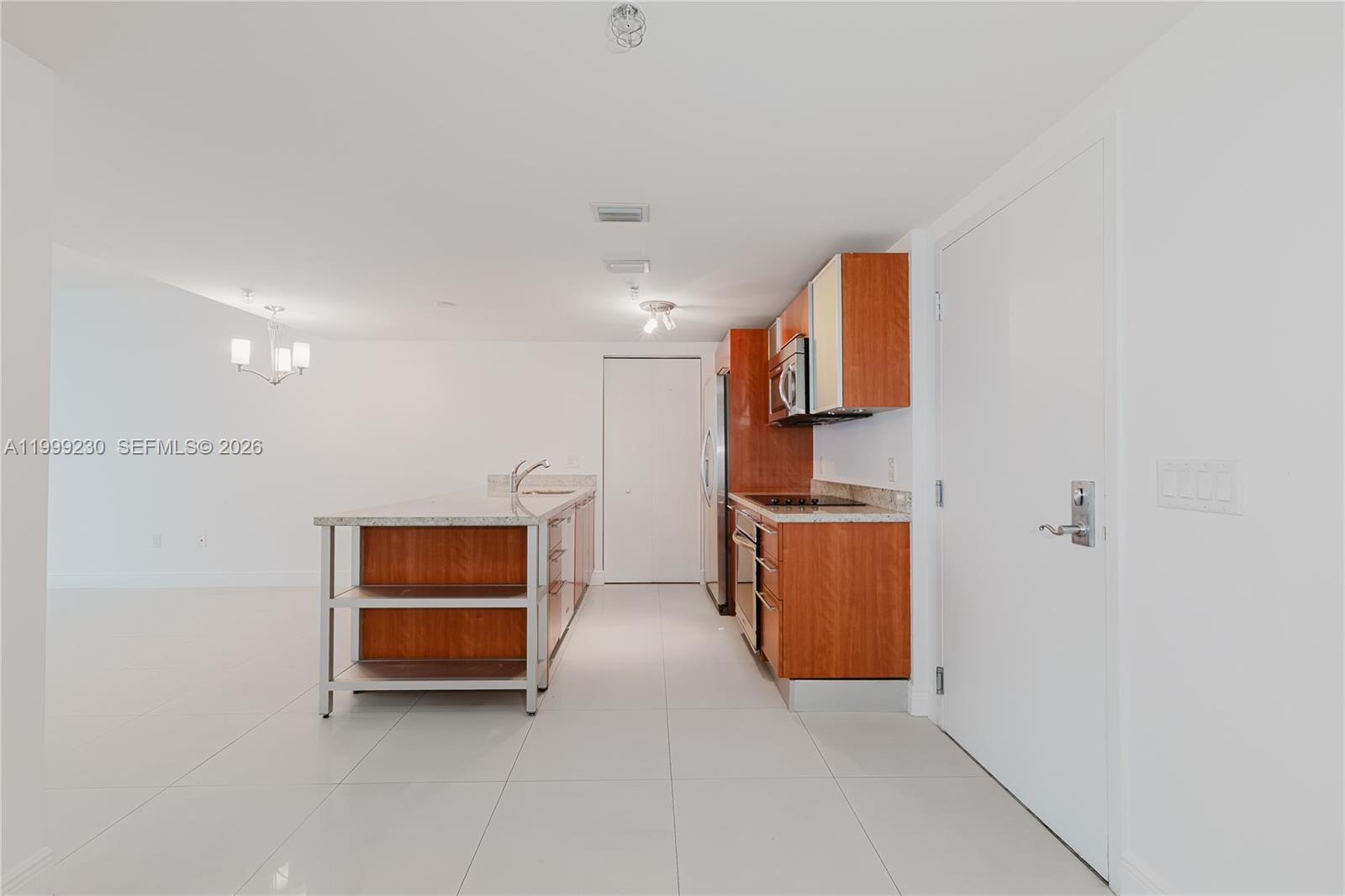 185 Southwest 7th Street, Unit 2007 Miami, FL 33130 - Photo 2 of 23