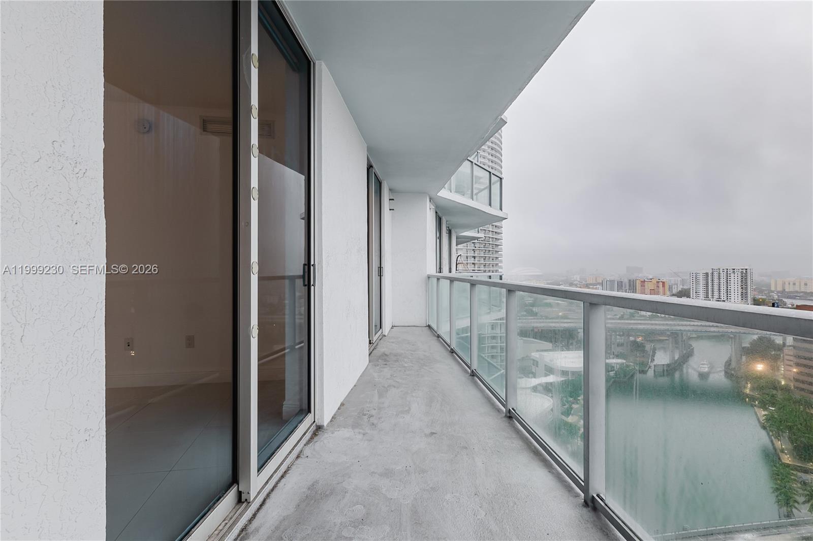 185 Southwest 7th Street, Unit 2007 Miami, FL 33130 - Photo 21 of 23