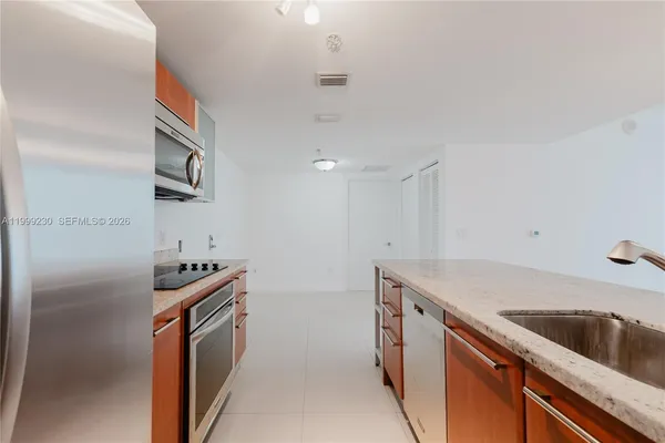 $3,000 | 185 Southwest 7th Street, Unit 2007, Miami, FL 33130
