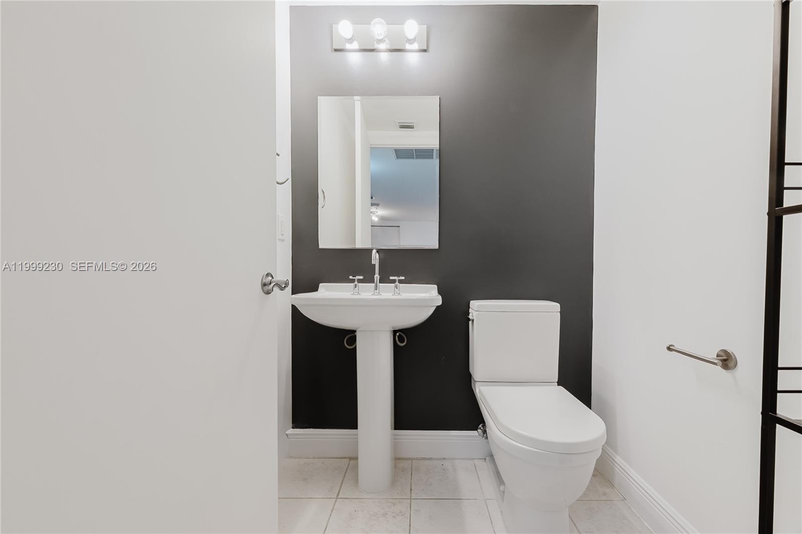 185 Southwest 7th Street, Unit 2007 Miami, FL 33130 - Photo 9 of 23