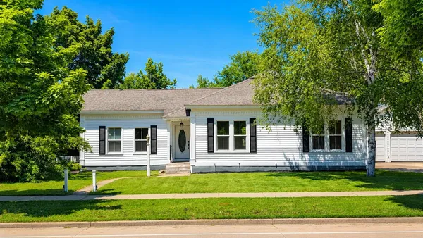 $287,000 | 1924 Main Street, Stevens Point, WI 54481