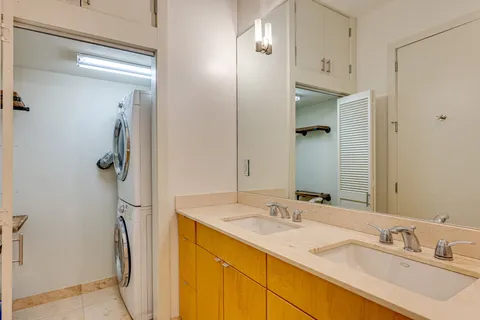 $519,900 | 555 East 5th Street, Unit 523, Austin, TX 78701