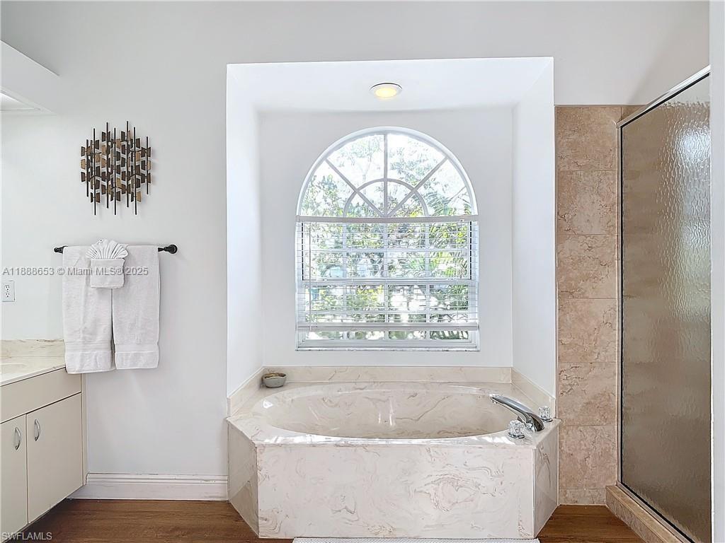 4991 Brixton Court Naples, FL 34104 - Photo 11 of 25