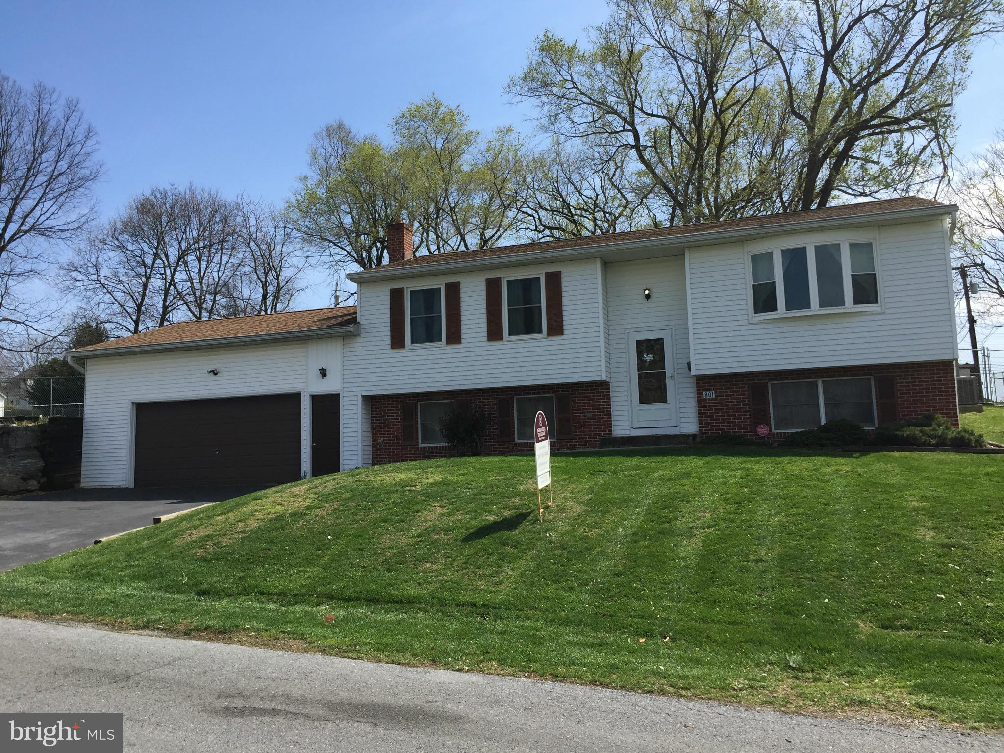 801 Interval Road Hagerstown, MD 21740 - Photo 1 of 20 Exterior (Front)