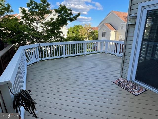 44034 Rising Sun Terrace Ashburn, VA 20147 - Photo 22 of 23 Main Level Deck