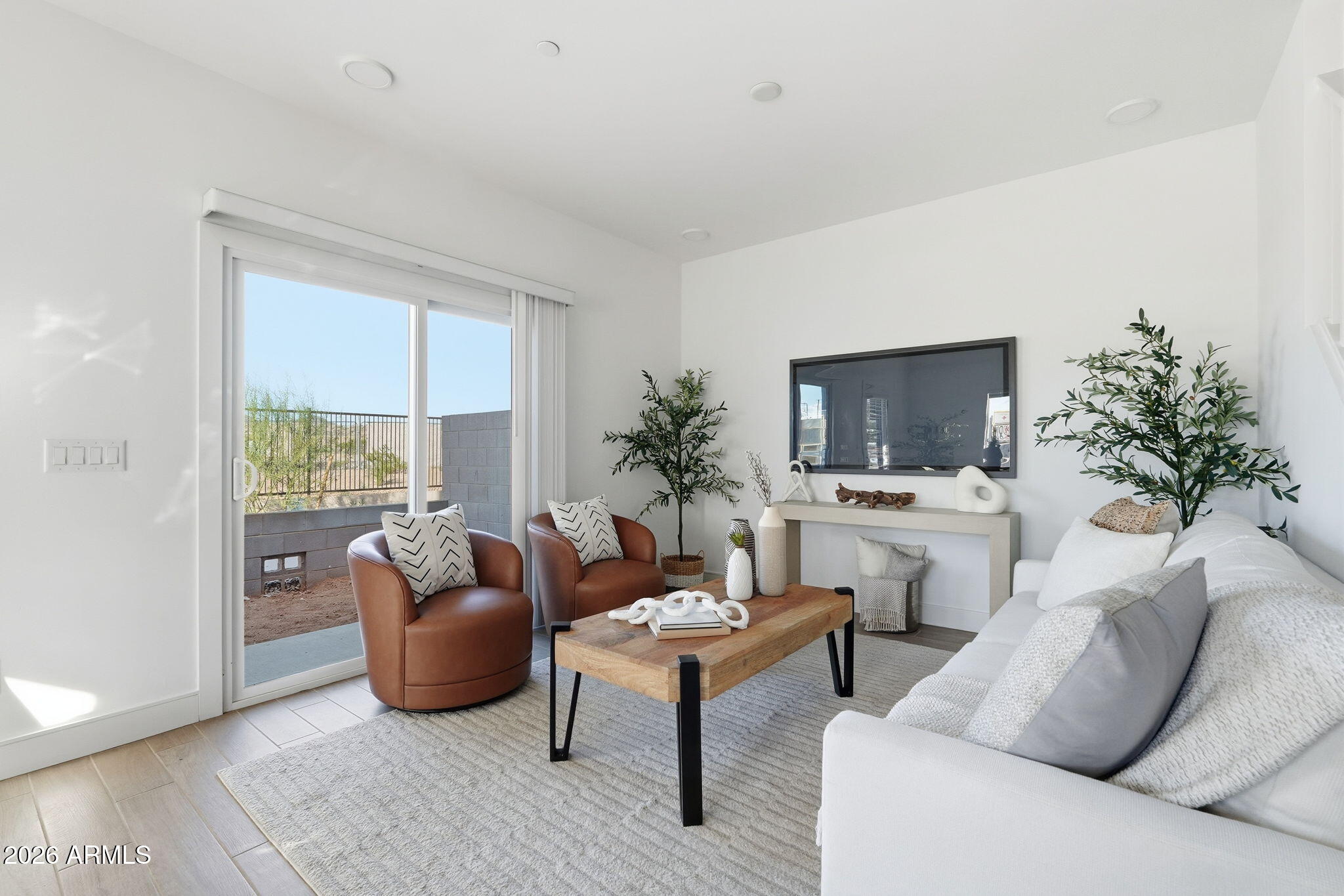 8137 East Brown Road, Unit 132 Mesa, AZ 85207 - Photo 4 of 46 5-web-or-mls-005_ListerPros