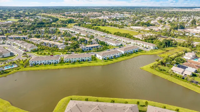 $525,000 | 6933 Harbours Edge Avenue, Lake Worth, FL 33467