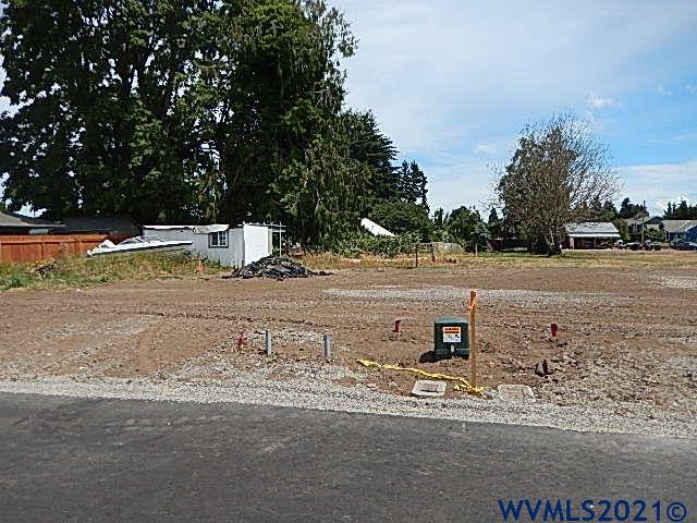 1550 Chemawa Road Northeast Keizer, OR 97303 - Photo 3 of 4 Gallery Image 3