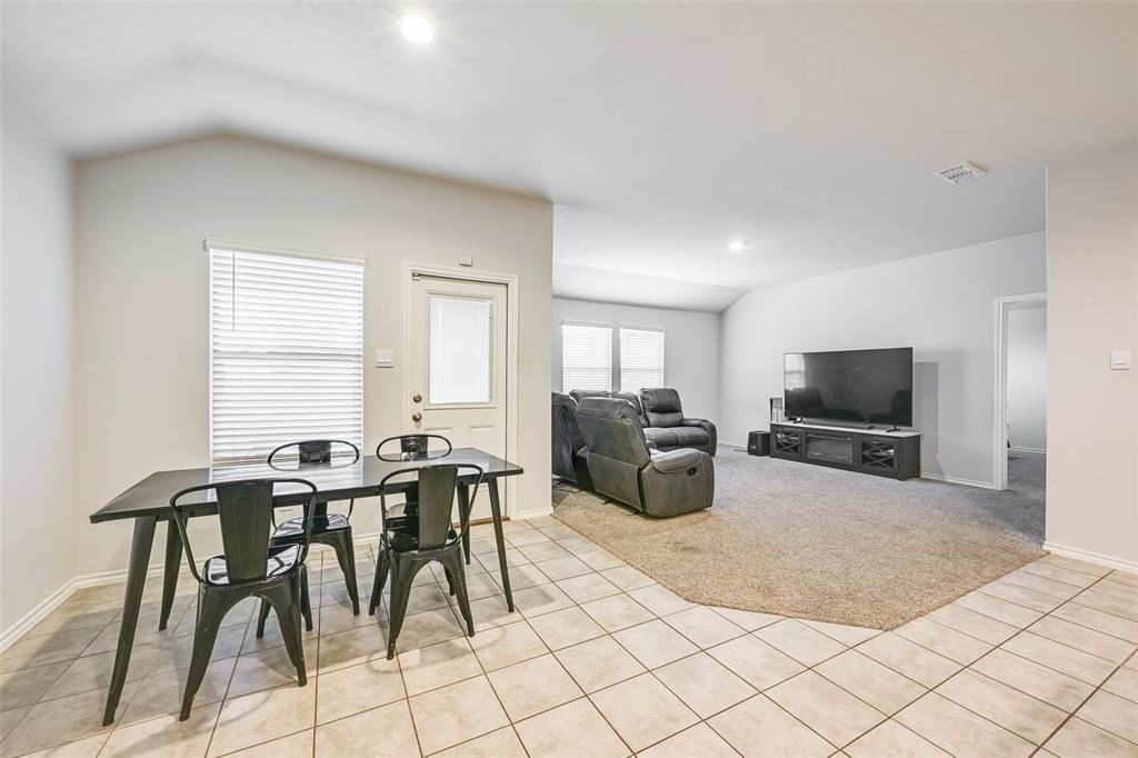 508 Bronze Circle West Springtown, TX 76082 - Photo 13 of 24