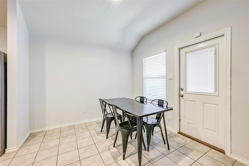 508 Bronze Circle West Springtown, TX 76082 - Photo 14 of 24