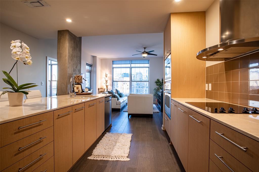 2323 North Houston Street, Unit 613 Dallas, TX 75219 - Photo 2 of 25