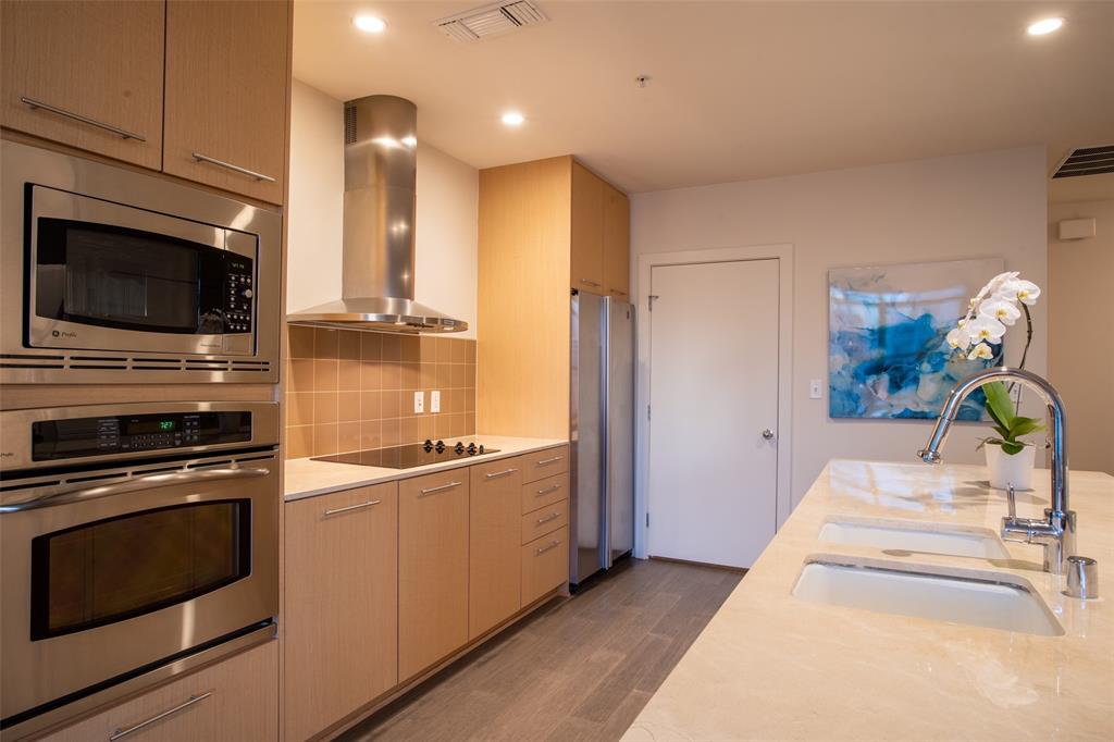 2323 North Houston Street, Unit 613 Dallas, TX 75219 - Photo 5 of 25