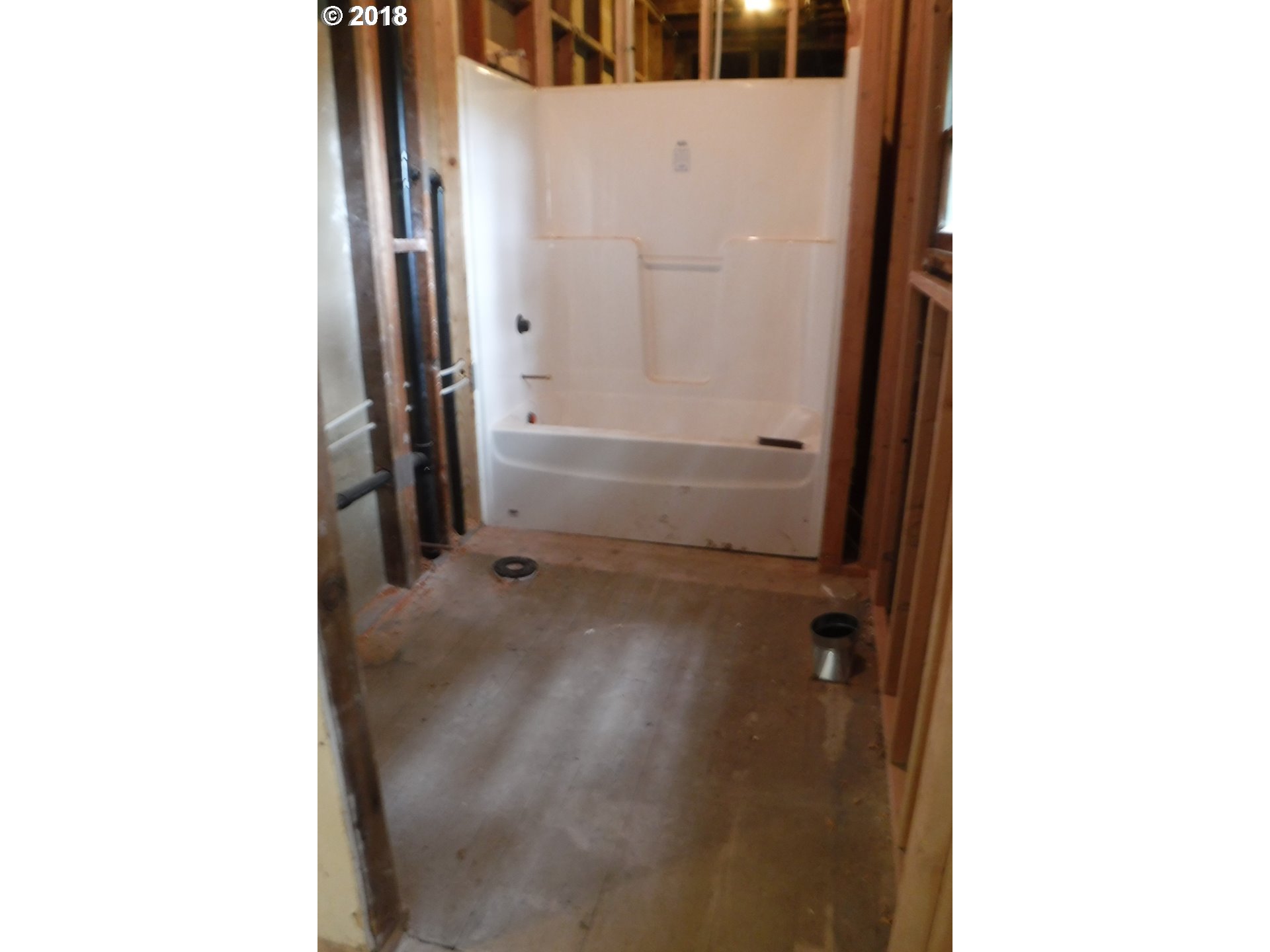 9241 Nusom Road Northeast Silverton, OR 97381 - Photo 5 of 24