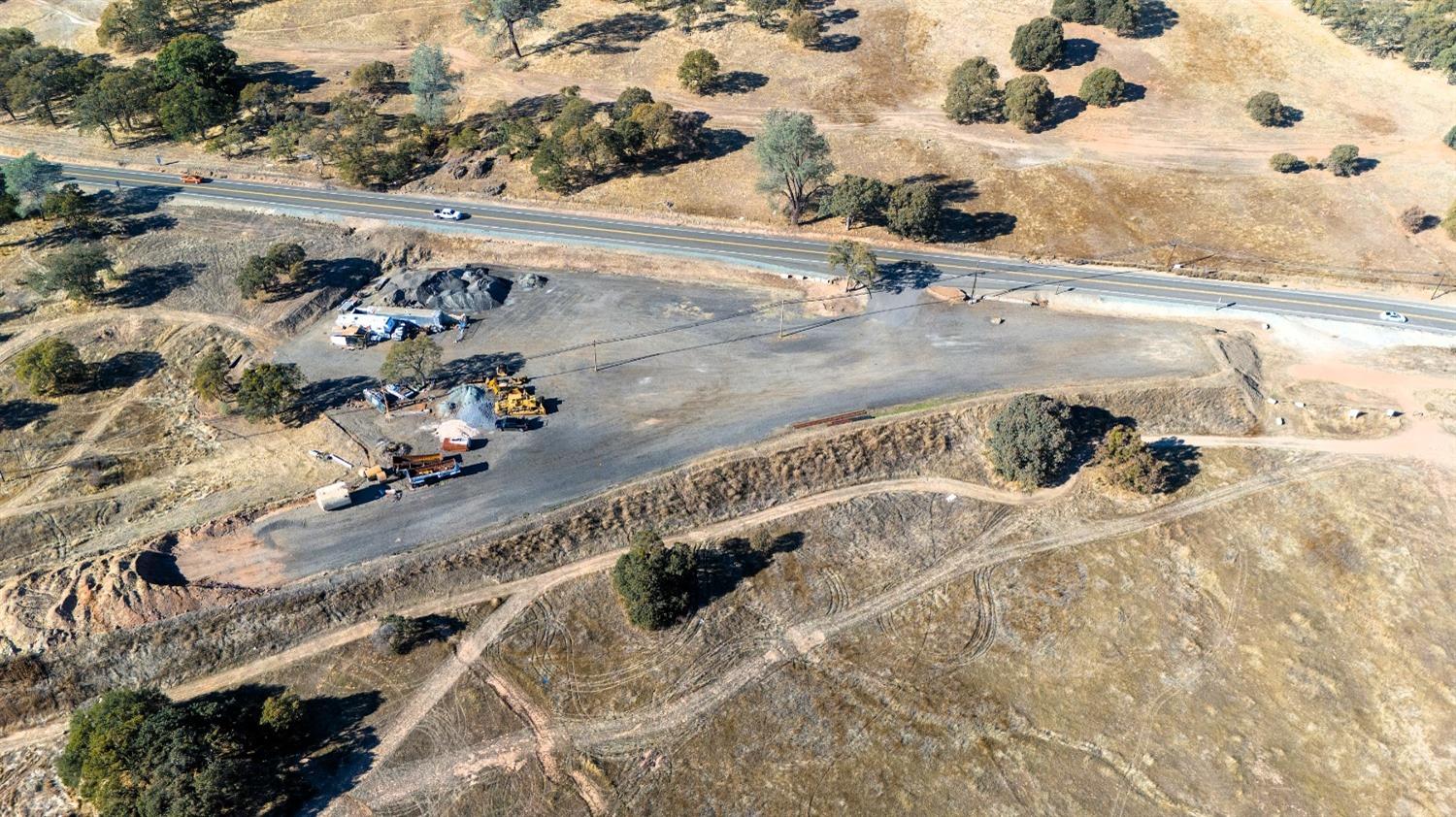 470 Highway 12 Valley Springs, CA 95252 - Photo 14 of 18 a view of a terrace with a outdoor space