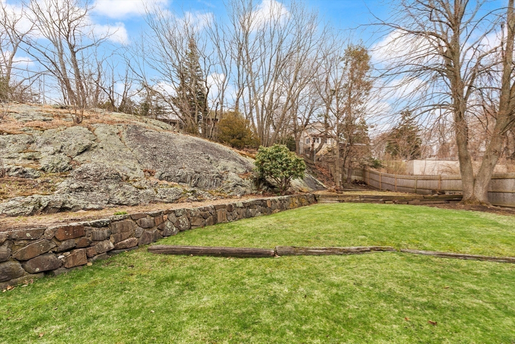 17 Gallows Hill Road Salem, MA 01970 - Photo 34 of 35