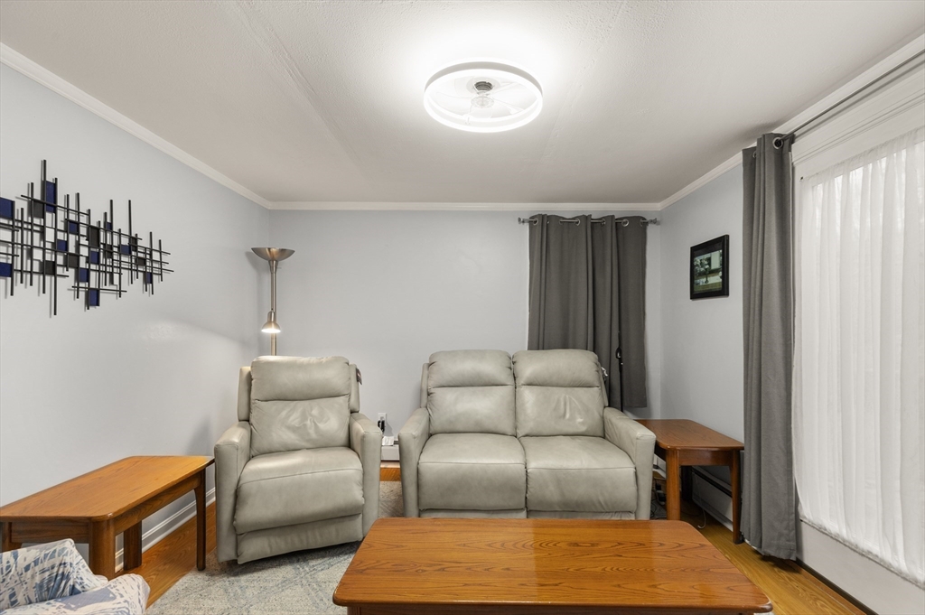 17 Gallows Hill Road Salem, MA 01970 - Photo 8 of 35