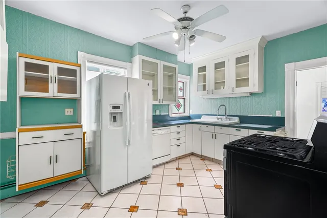 $399,900 | 131 Lexington Avenue, Providence, RI 02907