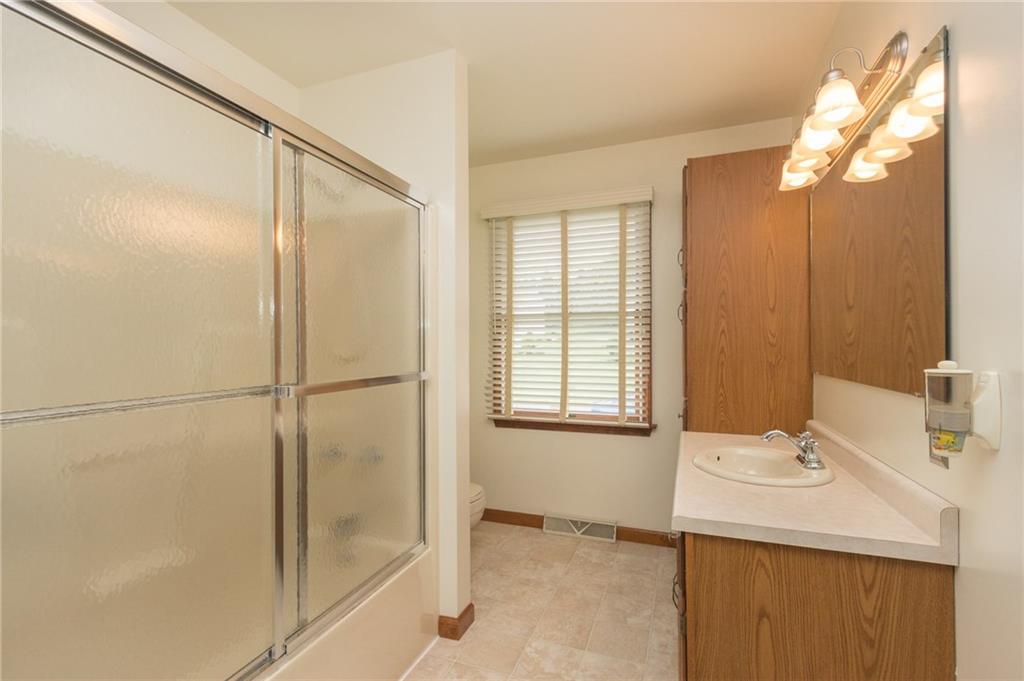 120 Cedar Ridge Drive Monaca, PA 15061 - Photo 18 of 24 Full Bath
