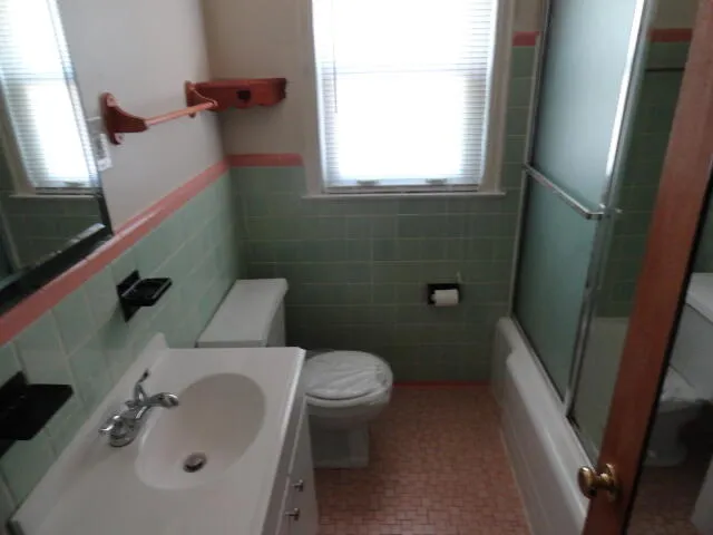 $125,000 | 19317 Woodside Street, Harper Woods, MI 48225