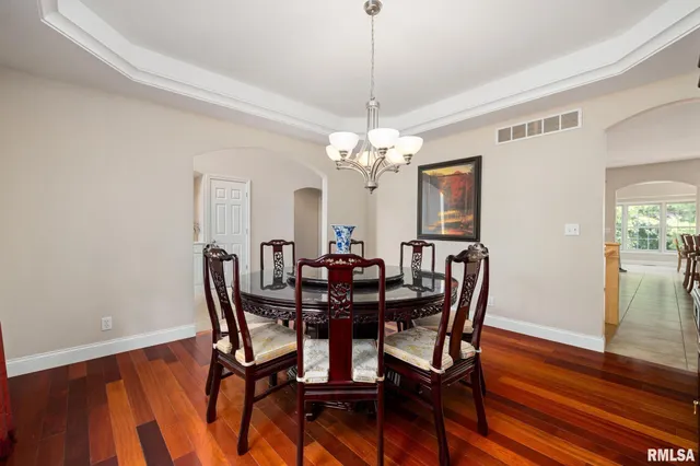 $585,000 | 1224 Autumn Ridge Court, Morton, IL 61550