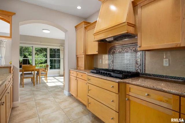 $585,000 | 1224 Autumn Ridge Court, Morton, IL 61550