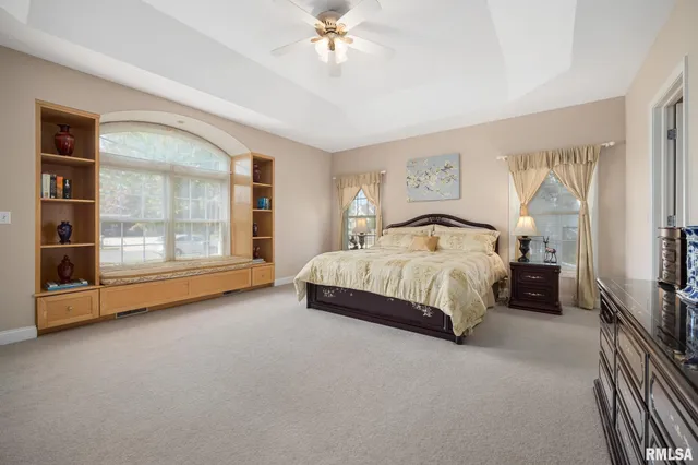 $585,000 | 1224 Autumn Ridge Court, Morton, IL 61550