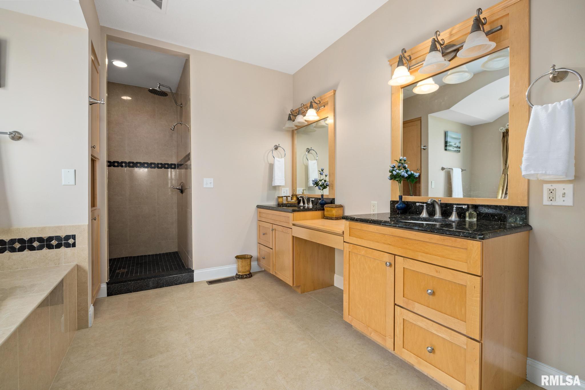 1224 Autumn Ridge Court Morton, IL 61550 - Photo 32 of 70