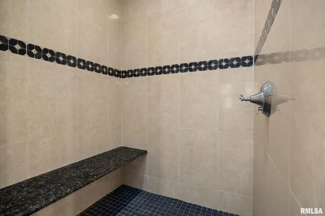 $585,000 | 1224 Autumn Ridge Court, Morton, IL 61550