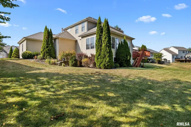 $585,000 | 1224 Autumn Ridge Court, Morton, IL 61550