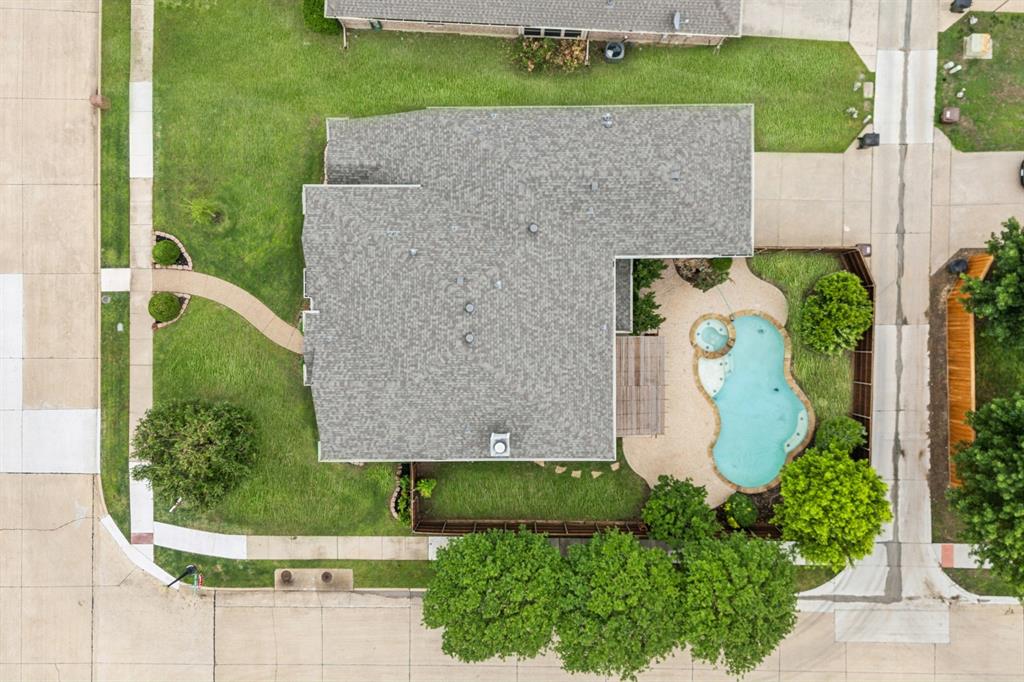 4528 Risinghill Drive Plano, TX 75024 - Photo 37 of 40 an aerial view of a house