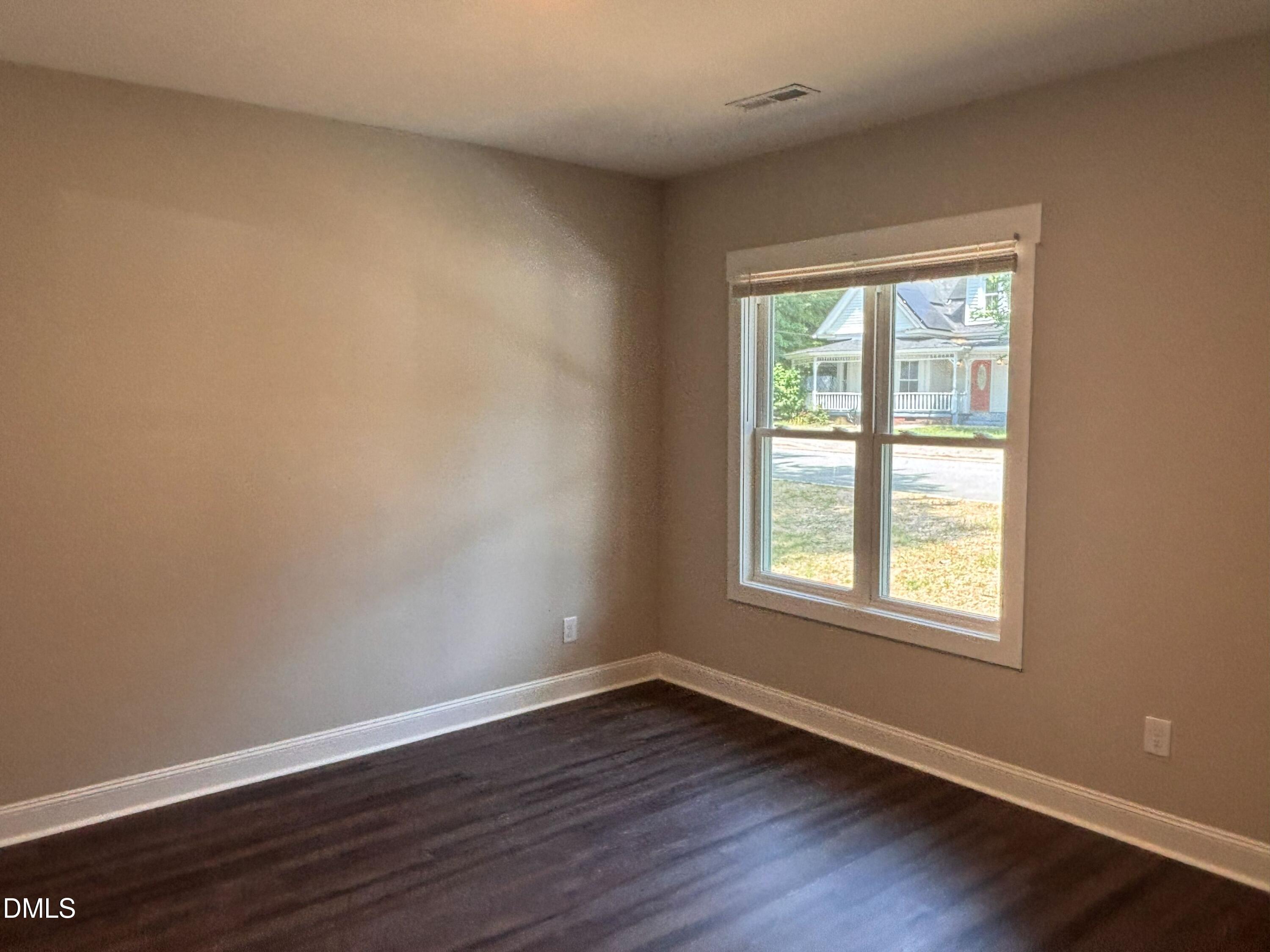 402 Poplar Street Graham, NC 27253 - Photo 16 of 29 15Primary