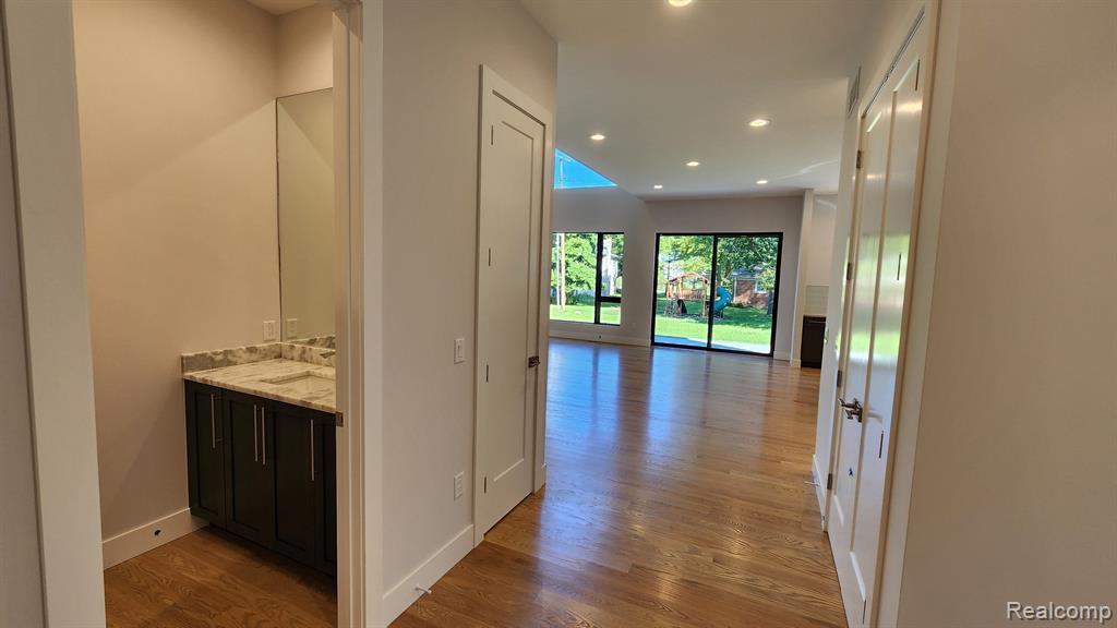 4776 Walnut Lake Road Bloomfield Hills, MI 48301 - Photo 46 of 86
