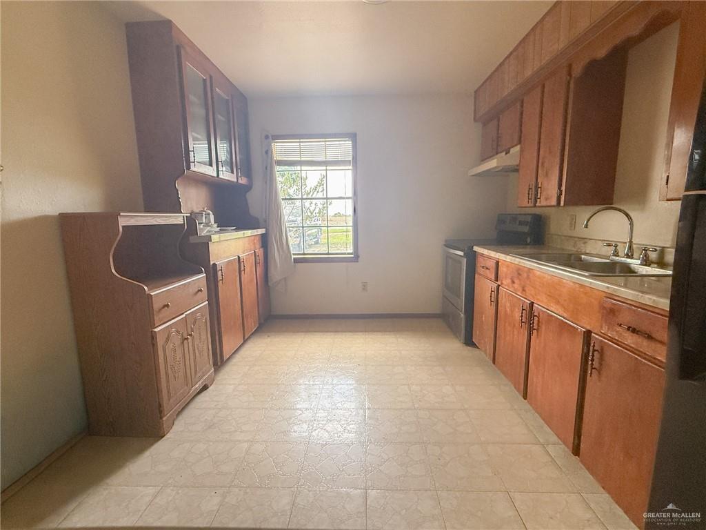 17022 Jimenez Road San Benito, TX 78586 - Photo 8 of 14